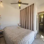 Antiparos Vibes Διαμέρισμα Άγιος Γεώργιος