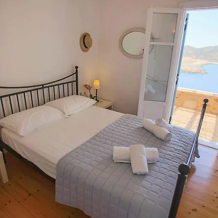 Antiparos Vibes